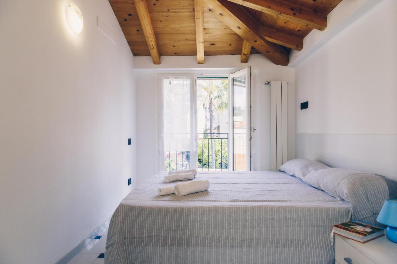 189 - Casa Bordighera Centro, 350Metri Dal Mare Apartment Екстериор снимка